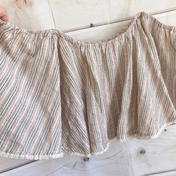 Moon River Ruffle Top - Picture 2 of 3